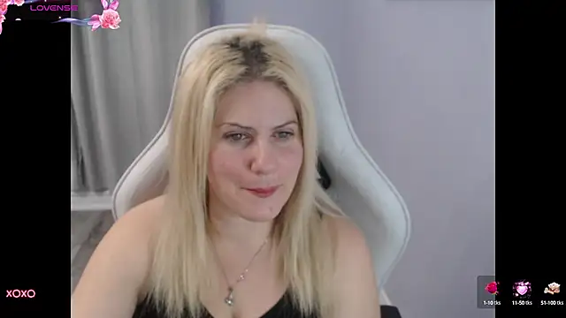 BellaStar84 online show from October 2025 12:35:02 PM