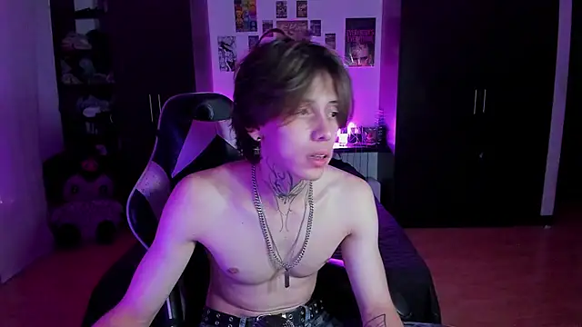 xIce Boy online show from March 2026 02:05:02 AM