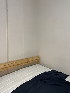 Snapshot of SashaLuss_ chatting on March 2026 02:42:01 PM SashaLuss online show from March 2026 02:42:01 PM