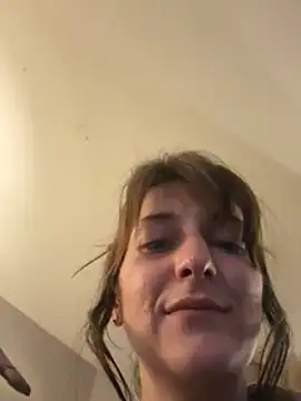 Snapshot of 2brokegirlz chatting on March 2025 12:50:02 PM 2brokegirlz online show from March 2025 12:50:02 PM