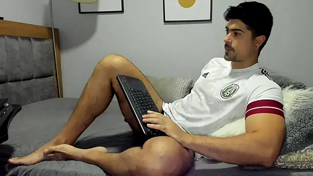 Dante Storm online show from October 2025 10:47:02 PM