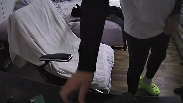 Muffdiver718 online show from March 2025 11:19:01 AM