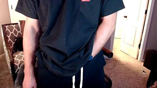 Snapshot of MidwestStroke chatting on April 2026 05:41:02 AM MidwestStroke online show from April 2026 05:41:02 AM