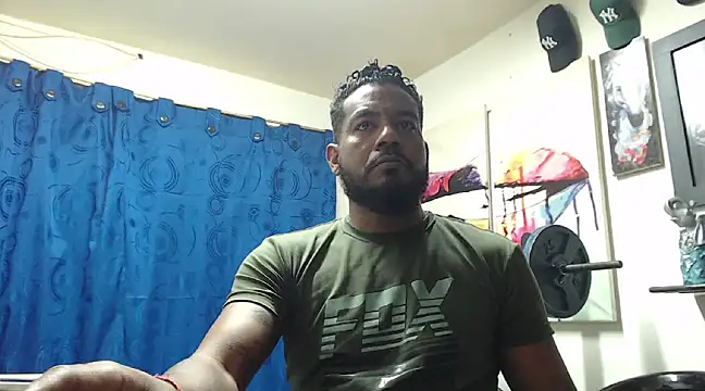 Snapshot of BladeFoxxx1 chatting on March 2025 03:57:01 AM BladeFoxxx1 online show from March 2025 03:57:01 AM