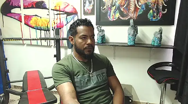 Snapshot of BladeFoxxx1 chatting on March 2025 10:42:01 PM BladeFoxxx1 online show from March 2025 10:42:01 PM