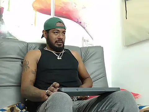 Snapshot of BladeFoxxx1 chatting on September 2025 12:43:02 PM BladeFoxxx1 online show from September 2025 12:43:02 PM