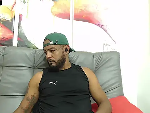 Snapshot of BladeFoxxx1 chatting on October 2025 02:04:01 AM BladeFoxxx1 online show from October 2025 02:04:01 AM