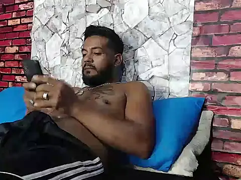 BladeFoxxx1 online show from April 2026 08:54:01 PM