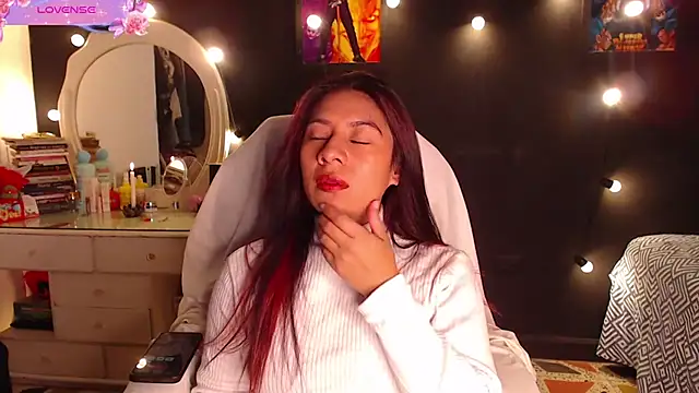 yes0225 online show from November 2025 01:12:02 PM