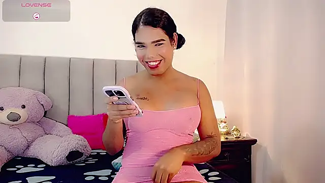 Snapshot of taniababy chatting on October 2025 07:01:02 PM taniababy online show from October 2025 07:01:02 PM