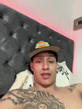 Snapshot of Stone_grey1_ chatting on March 2026 07:25:02 AM Stone grey1 online show from March 2026 07:25:02 AM