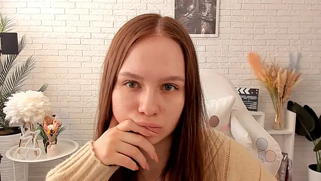 Snapshot of LoisCubitt chatting on March 2025 11:29:02 AM LoisCubitt online show from March 2025 11:29:02 AM