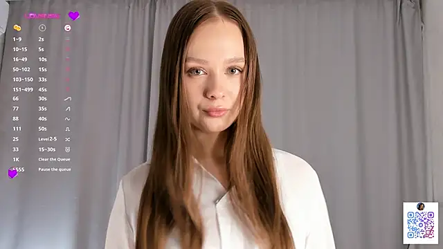 Snapshot of LoisCubitt chatting on March 2025 04:07:02 AM LoisCubitt online show from March 2025 04:07:02 AM