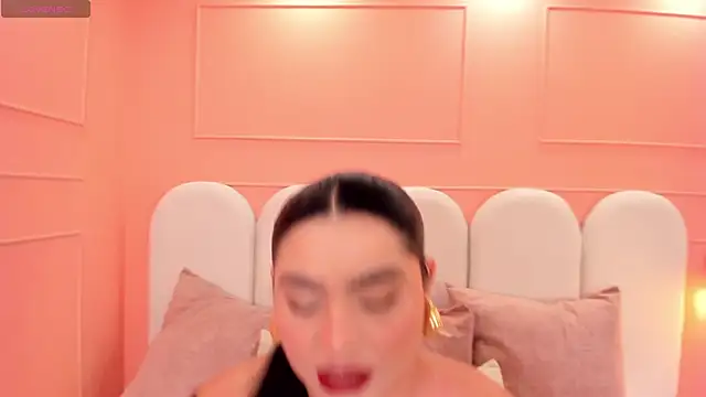 eva sainnt online show from November 2025 02:55:01 AM