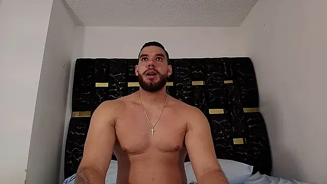 Snapshot of chris_blake__ chatting on November 2025 07:05:02 PM chris blake online show from November 2025 07:05:02 PM