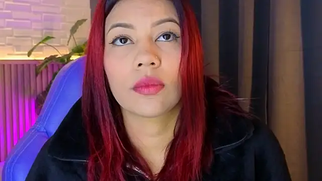 TiffanyWalk online show from November 2025 11:09:01 AM