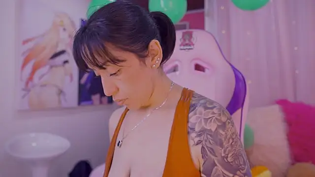 Snapshot of Madison_Mayer chatting on March 2025 03:24:02 PM Madison Mayer online show from March 2025 03:24:02 PM