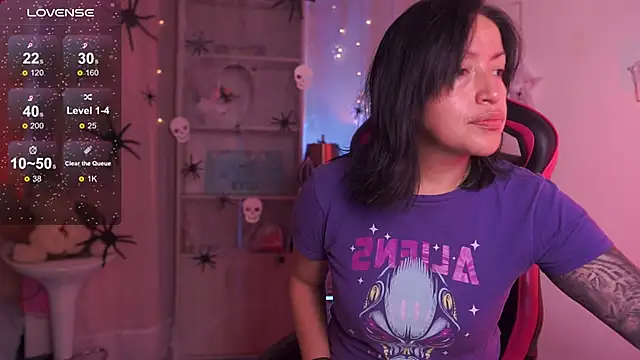 Snapshot of Madison_Mayer chatting on October 2025 01:08:01 PM Madison Mayer online show from October 2025 01:08:01 PM