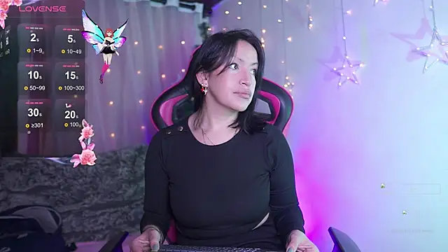 Snapshot of Madison_Mayer chatting on December 2025 12:32:01 PM Madison Mayer online show from December 2025 12:32:01 PM