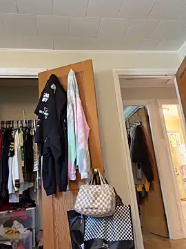 Snapshot of SpaceCowWhore chatting on September 2025 04:12:01 PM SpaceCowWhore online show from September 2025 04:12:01 PM