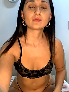 luci brecman online show from September 2025 03:06:02 AM