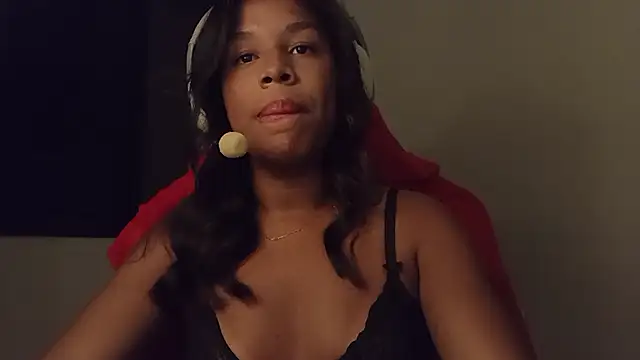 Snapshot of cammydebora chatting on October 2025 12:40:02 AM cammydebora online show from October 2025 12:40:02 AM