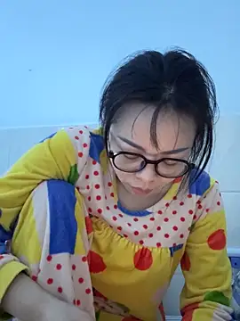 Snapshot of aa520uv chatting on October 2025 03:08:01 PM aa520uv online show from October 2025 03:08:01 PM