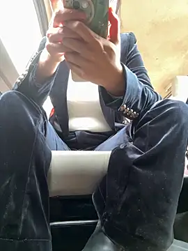 Snapshot of aa520uv chatting on November 2025 03:30:02 AM aa520uv online show from November 2025 03:30:02 AM