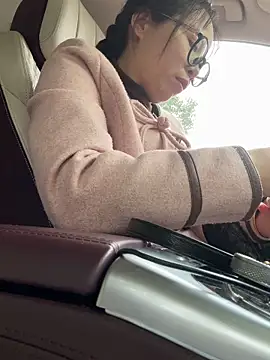 Snapshot of aa520uv chatting on November 2025 04:57:01 AM aa520uv online show from November 2025 04:57:01 AM