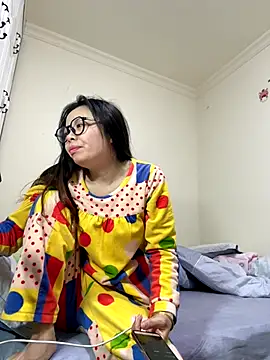 Snapshot of aa520uv chatting on November 2025 01:05:01 AM aa520uv online show from November 2025 01:05:01 AM