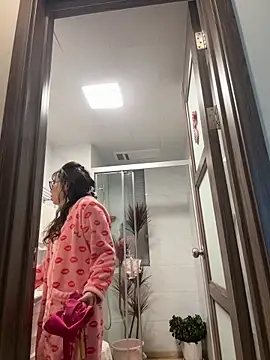 aa520uv online show from March 2026 05:44:01 AM