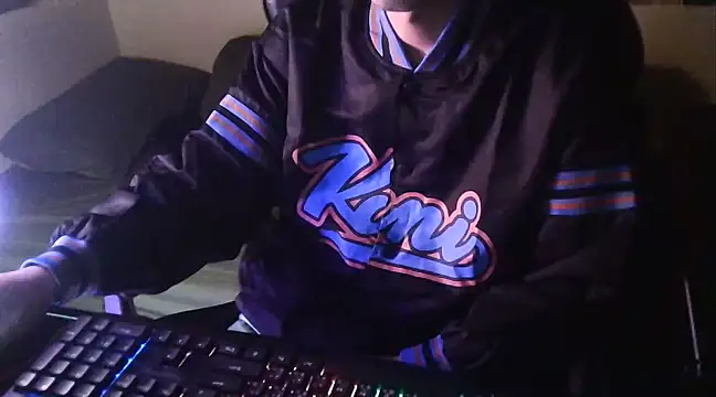 Snapshot of zhezheggin chatting on March 2025 01:57:02 PM zhezheggin online show from March 2025 01:57:02 PM