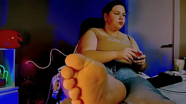 Snapshot of FlorenceAnderson chatting on October 2025 08:59:01 AM FlorenceAnderson online show from October 2025 08:59:01 AM