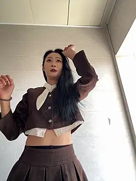 linger-23 online show from March 2026 05:35:02 AM