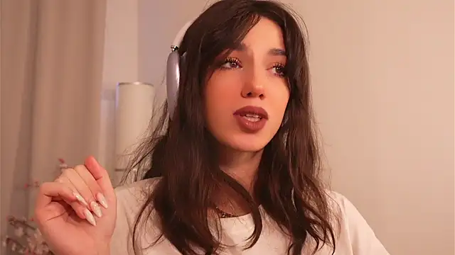 Snapshot of mystica_ chatting on November 2025 08:47:01 AM mystica online show from November 2025 08:47:01 AM