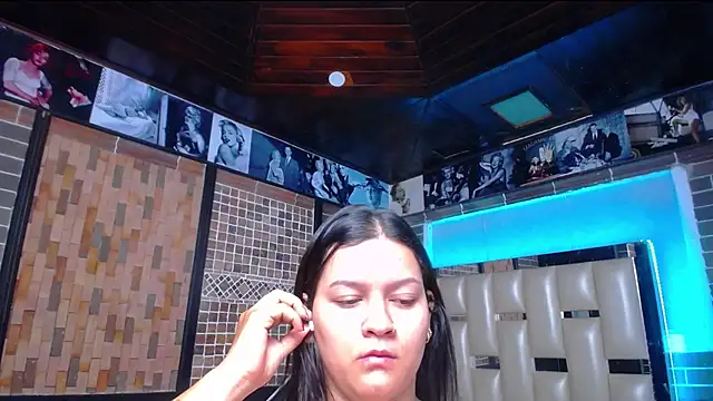 kriss sweetboobs10 online show from October 2025 12:45:02 PM