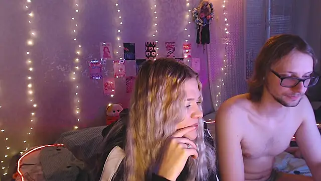 Snapshot of Your_Horny_Friends chatting on April 2026 02:46:02 PM Your Horny Friends online show from April 2026 02:46:02 PM