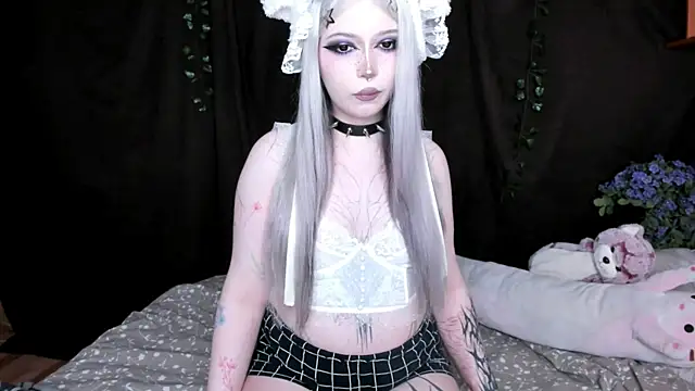 amelia mays xx online show from December 2025 11:19:01 AM