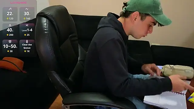 lukeboyce33 online show from February 2026 12:06:02 AM