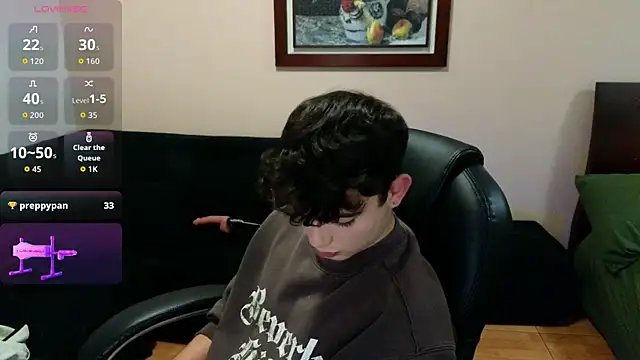 Snapshot of lukeboyce33 chatting on April 2026 06:19:01 AM lukeboyce33 online show from April 2026 06:19:01 AM