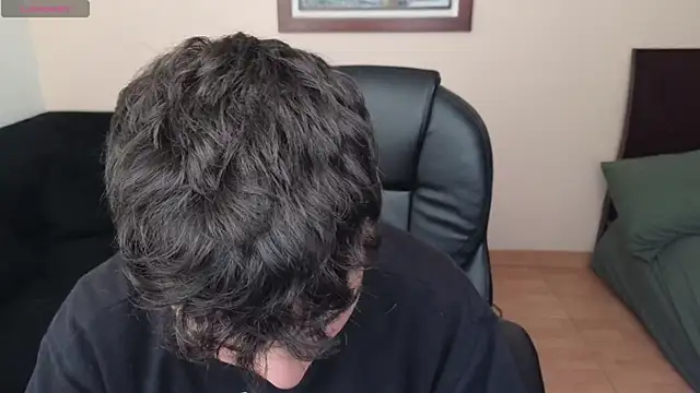 Snapshot of lukeboyce33 chatting on April 2026 07:58:02 PM lukeboyce33 online show from April 2026 07:58:02 PM