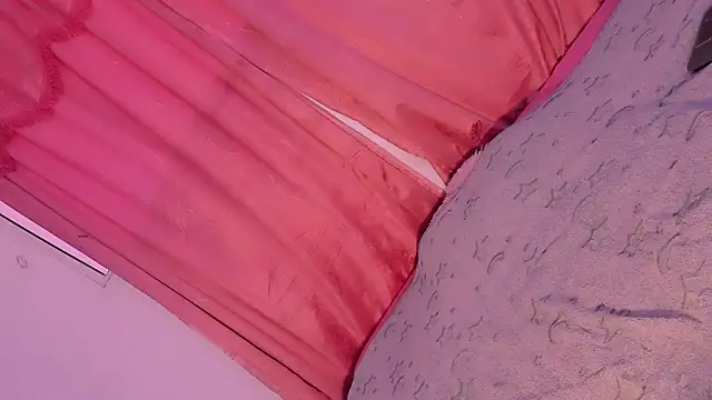 Mariana-ofc online show from November 2025 11:09:02 AM