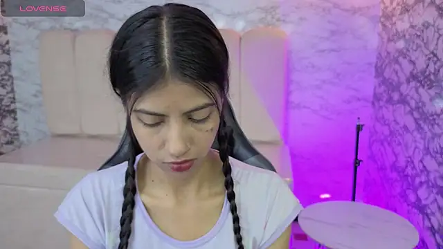  Kitty v online show from February 2026 01:05:01 PM