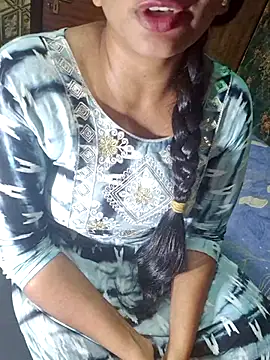 Snapshot of Shalini_telugu09 chatting on September 2025 03:01:01 PM Shalini telugu09 online show from September 2025 03:01:01 PM