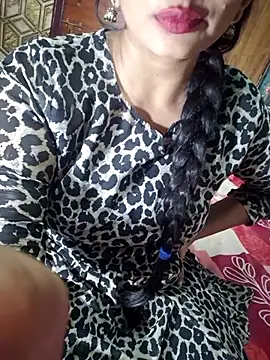 Snapshot of Shalini_telugu09 chatting on April 2026 09:05:01 AM Shalini telugu09 online show from April 2026 09:05:01 AM