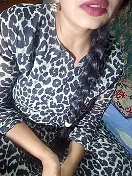 Snapshot of Shalini_telugu09 chatting on May 2026 01:50:01 PM Shalini telugu09 online show from May 2026 01:50:01 PM
