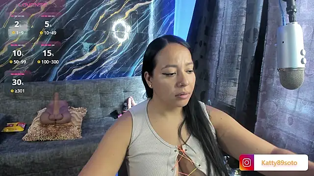 Kattysoto online show from January 2026 07:17:01 PM