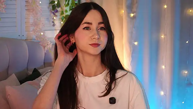 EvaMossi online show from April 2026 05:32:01 AM