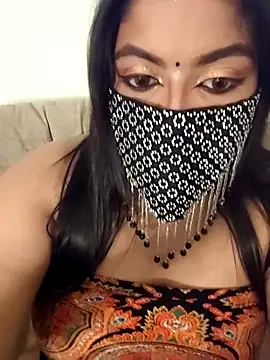 Snapshot of Tamil_hot_whiskey_girl chatting on April 2026 01:48:02 PM Tamil hot whiskey girl online show from April 2026 01:48:02 PM