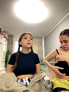 18teengirl3 online show from October 2025 07:48:01 AM